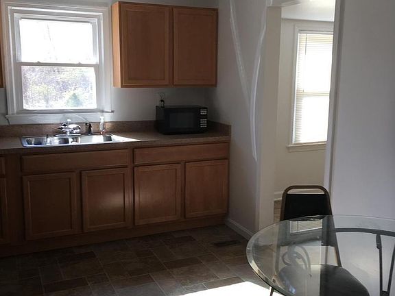 2nd image of 11370 Ridge Rd
