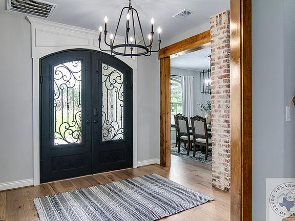 4th image of 8206 Evan Cir