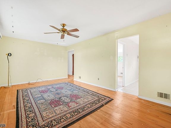 2nd image of 48 Prospect Rd