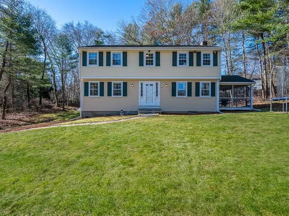 22 Hemlock Ln, Acton, MA 01720