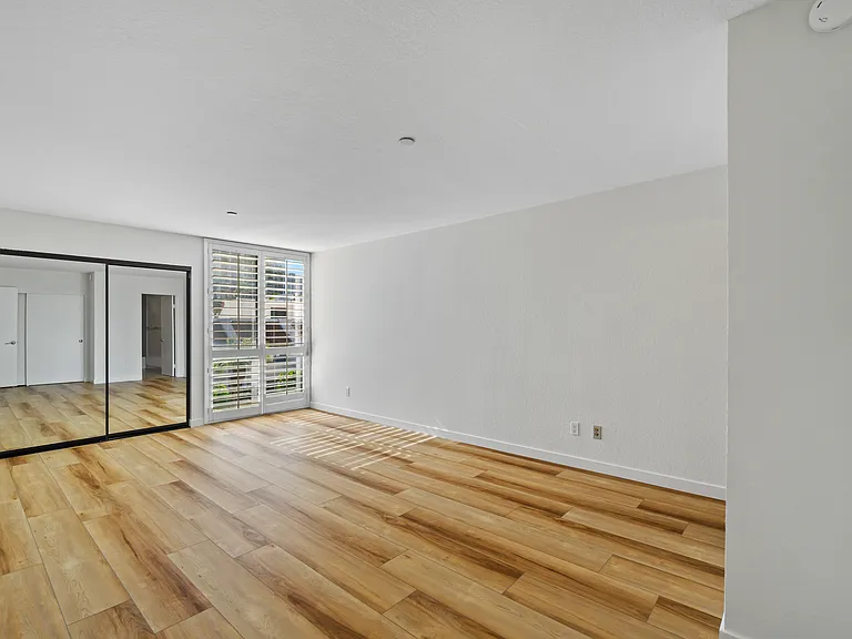 Master bedroom 1