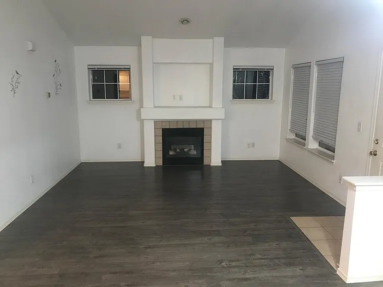 1636 Kennedy Pl — Photo 2