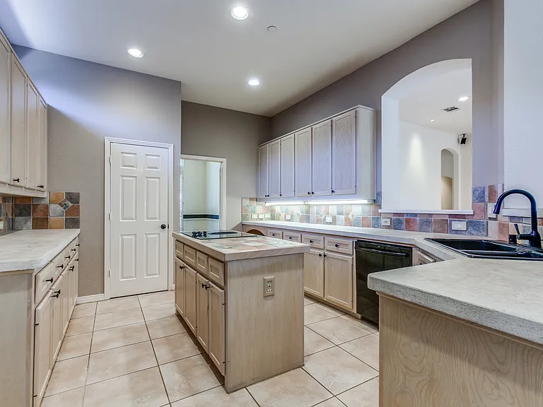 4004 Winter Park Ln — Photo 9