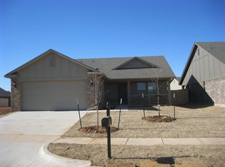 2702 Trailwood Dr, Norman, OK 73069