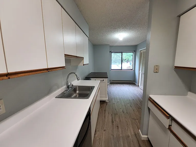 58 Meadowlark Ln — Photo 8