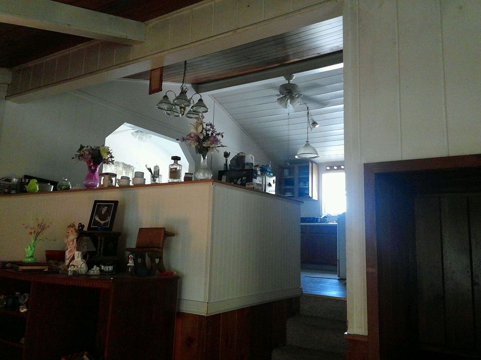 2nd image of 31517 Empress Ave