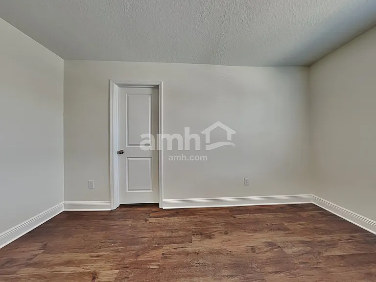 27334 Saint Andrews Ave — Photo 26