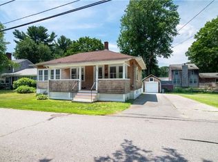 71 Walnut Rd, Barrington, RI 02806