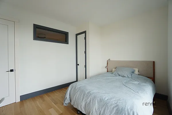 Rented by Rennit Inc. | media 33