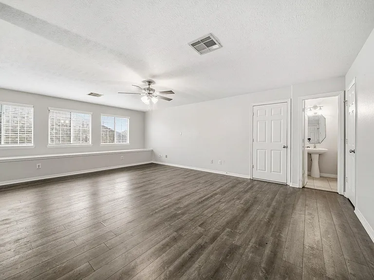 2711 Wallingford Pnes — Photo 30