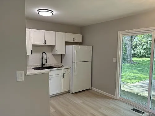 2014 Vermont Dr — Photo 8