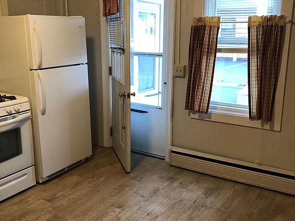 3rd image of 52 State St #1