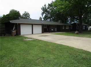 1202 Ridge Rd, Atchison, KS 66002