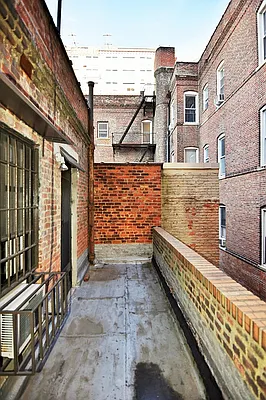 Rented by Balass Ralph, LREB | media 16