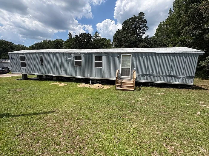 2 bed, 1.0 bath, 980 sqft, $925 — Photo 2