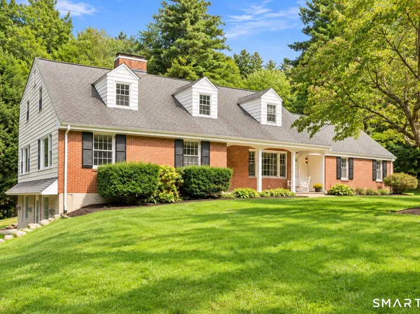 16 Oakhurst Road, Simsbury, CT 06070
