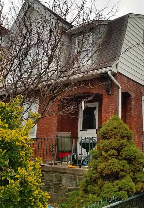 2nd image of 30 Spruce St