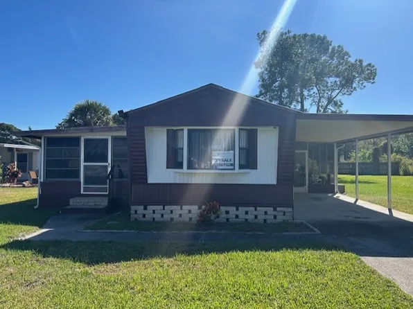 201 Orchid Dr, Fruitland Park, FL 34731