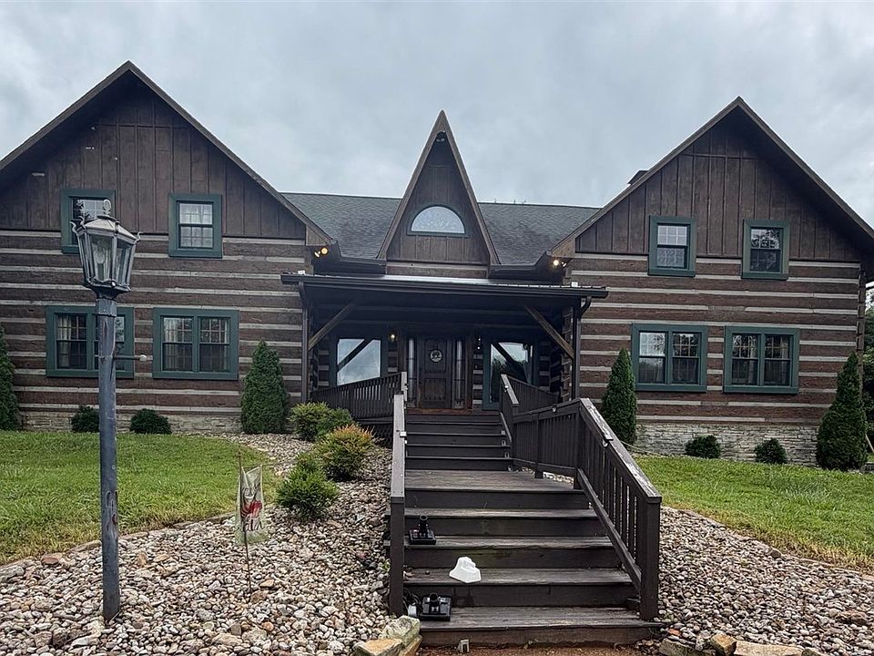 1st image of 831 Old Scottsville Rd