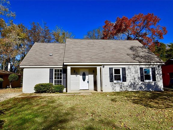 2nd image of 3129 Ravenwood Dr