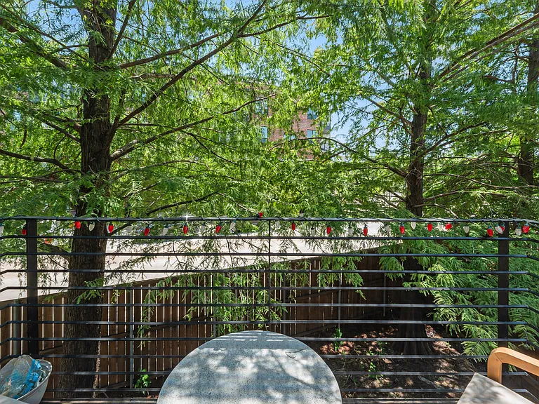 4926 Homer St — Photo 5