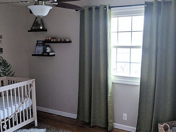 Small Bedroom/Nursery