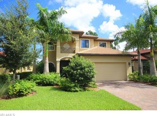 7811 Bucks Run Dr, Naples, FL 34120