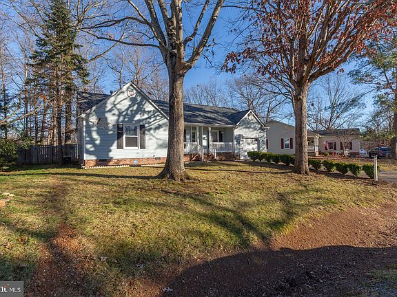 4th image of 11303 Crown Ct