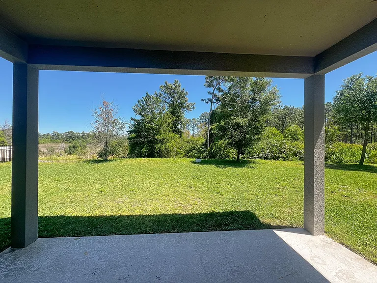 1585 Chelsea Manor Cir — Photo 31