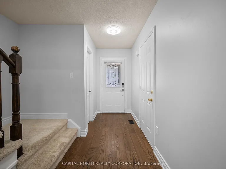 86 Breeze Dr — Photo 3