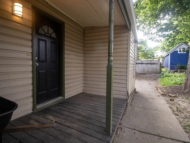 4123 Lakeman St — Photo 7