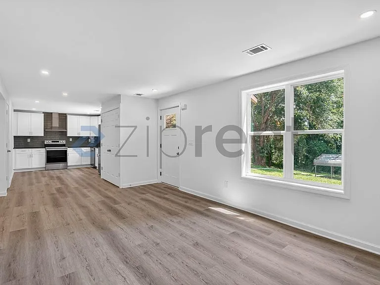 500 Camp Creek Cir #2 — Photo 4