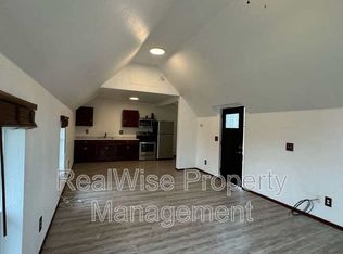 303 N Holly St APT 4, Medford, OR 97501