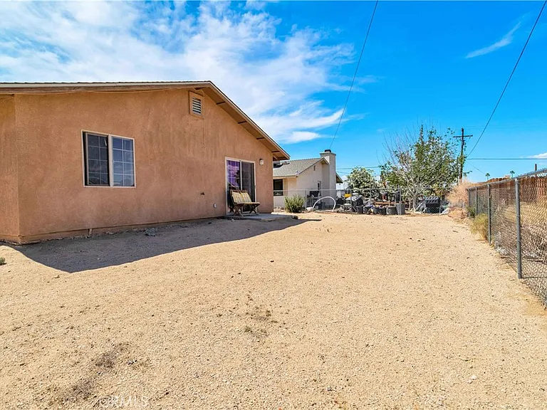 6627 Smoketree Ave — Photo 28