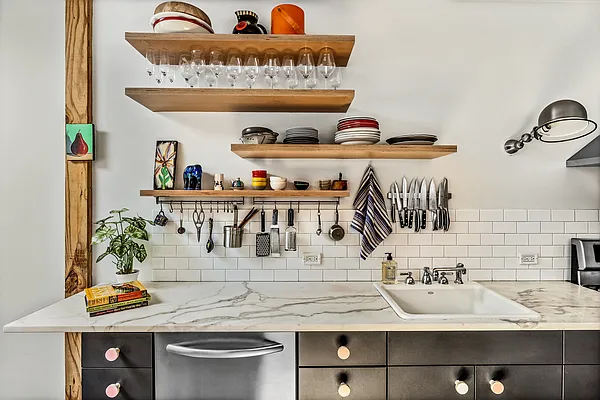 Sold by Compass | media 2