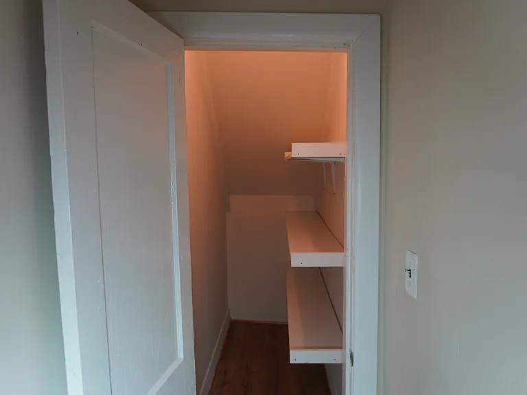 217 Center St — Photo 16