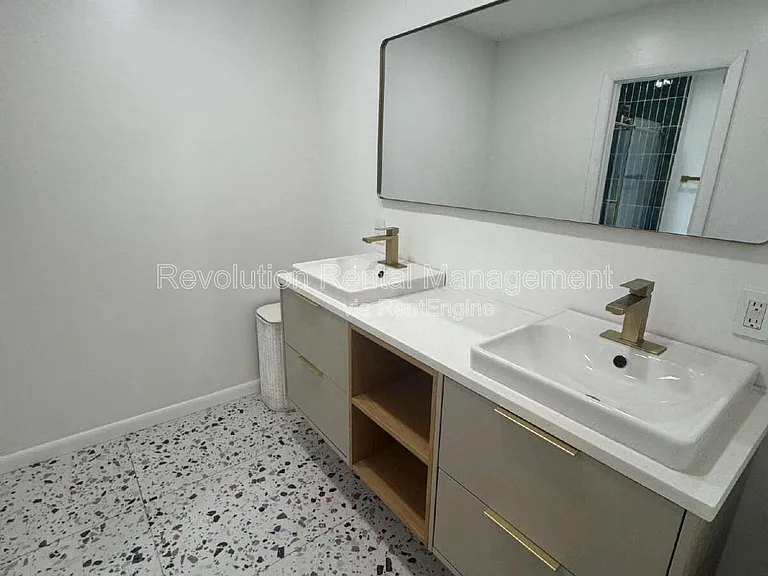 3288 Regalwoods Dr — Photo 14