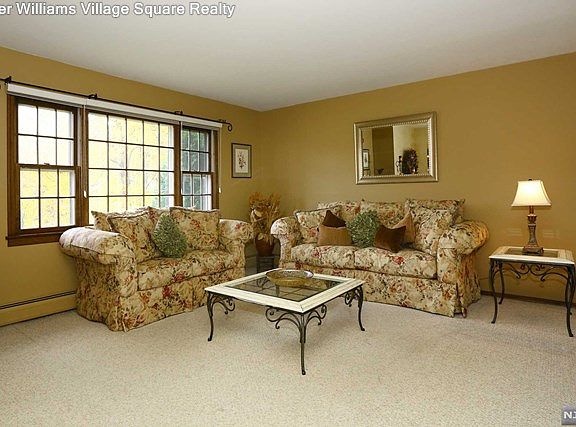2nd image of 269 E Crescent Ave