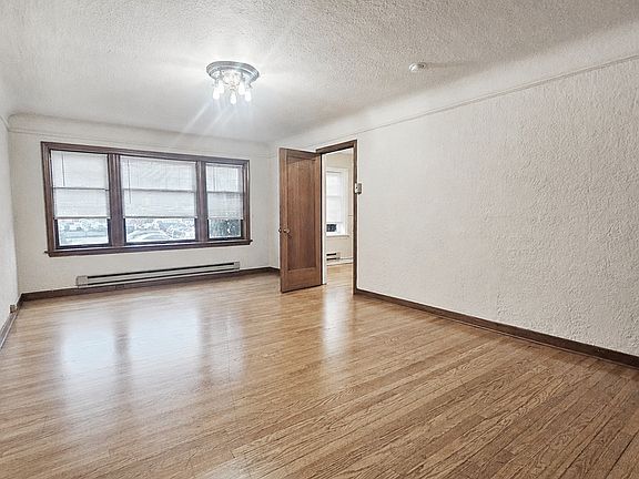 5th image of 4235 Brooklyn Ave NE APT 201