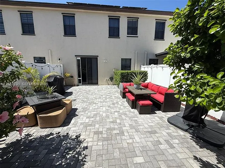 3382 W 112th St #Townhouse 3382 — Photo 4