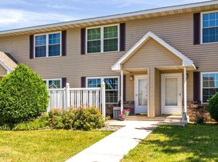 6174 S Pointe Dr SW, Rochester, MN 55902