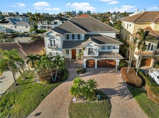 405 Trade Winds Ave, Naples, FL 34108