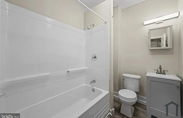 3000 Windsor Ave — Photo 11