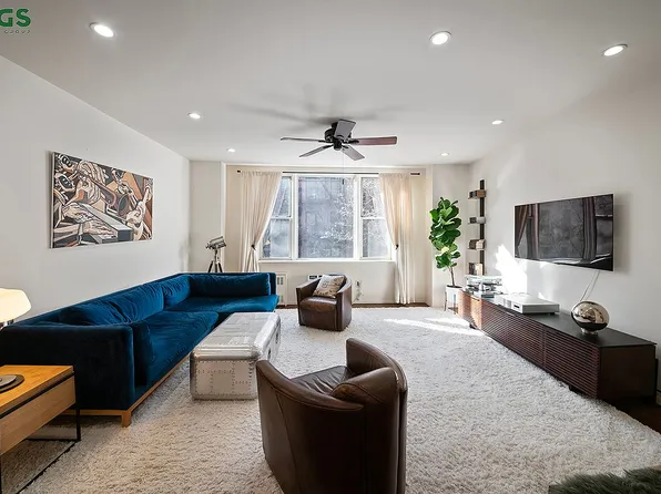 161 E 90th St APT 3A, Manhattan, NY 10128