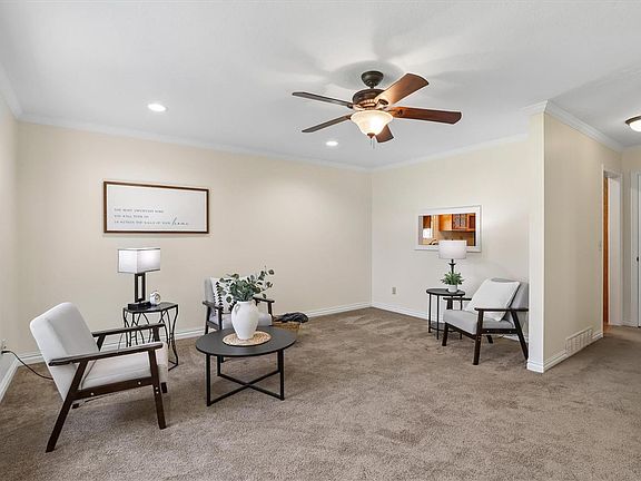 4th image of 405 6th St