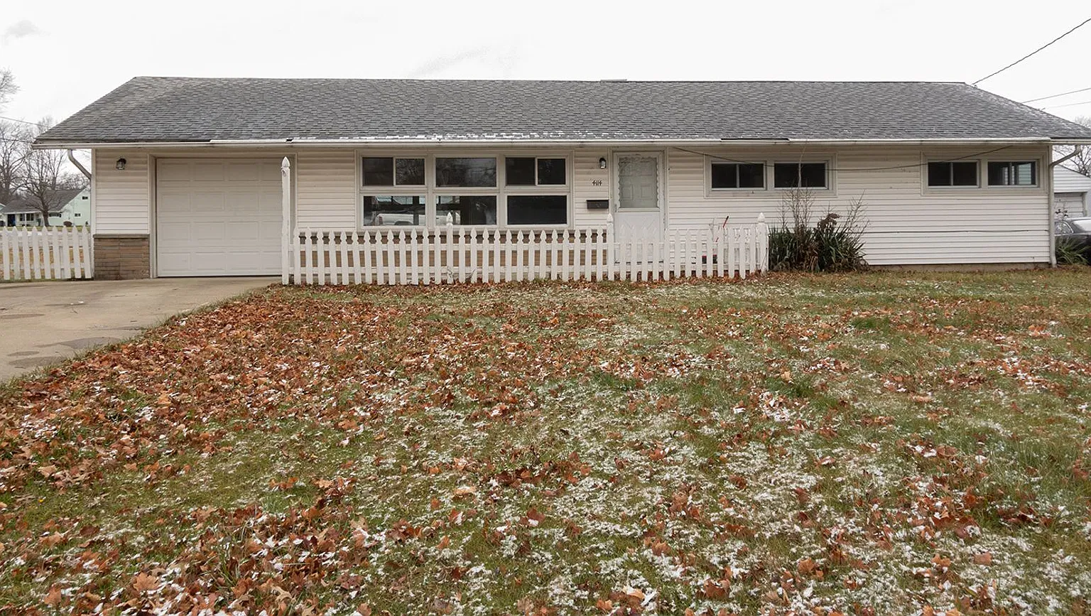 Austintown, Updated 3 Bedroom Ranch for Rent — Photo 1