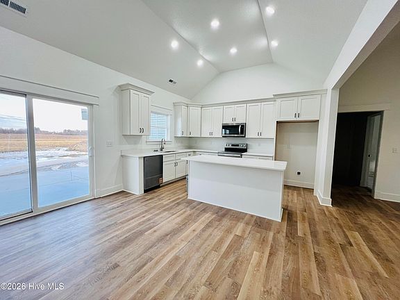 3rd image of 499 N Trotman Road