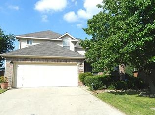 1077 Leisure Ln, Irving, TX 75063