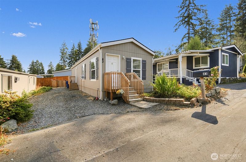 2nd image of 23708 Locust Way #43