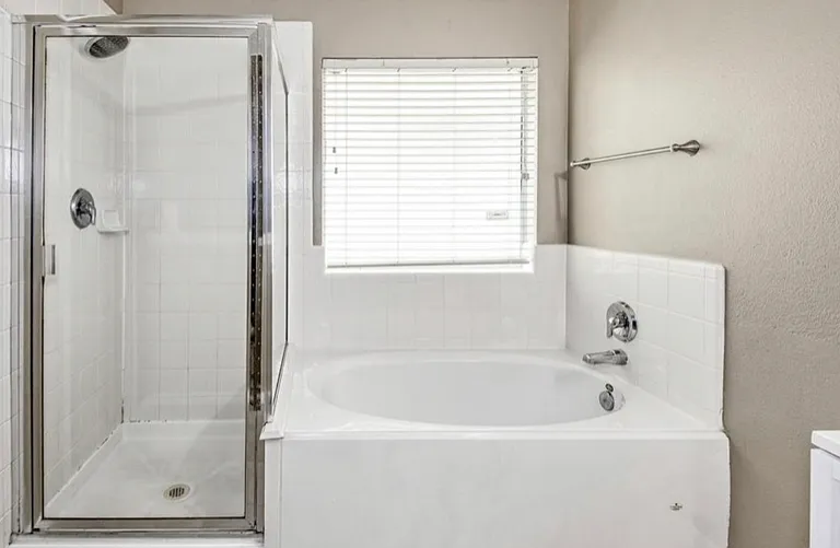 10602 Pine Meadows Blvd — Photo 13